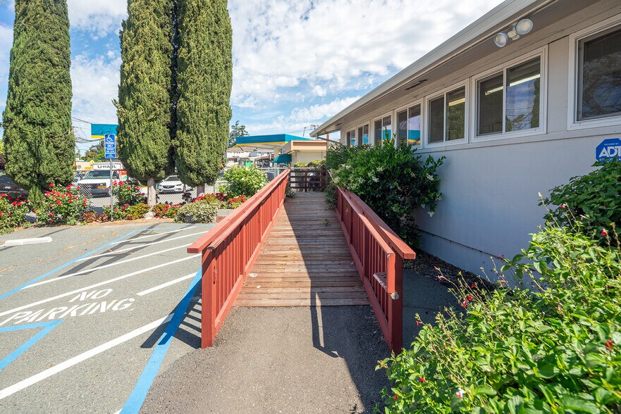 More Photos Of 2820 Broadmoor Ave, Concord Freestanding For Lease