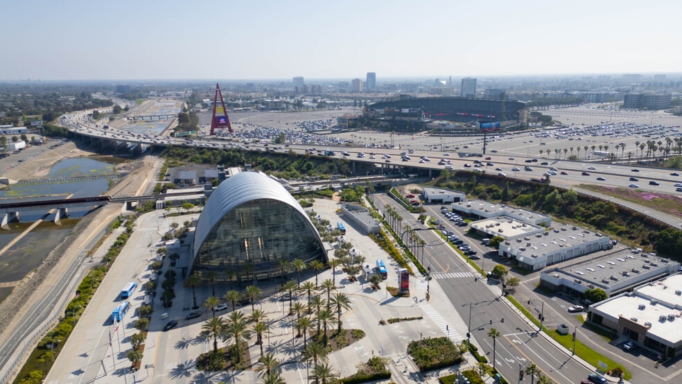 More Photos Of 1855 W Katella Ave, Orange Office Residential For Lease