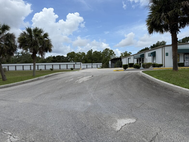 More Photos Of 1424 N Gulf Ave, Crystal River Self Storage For Lease