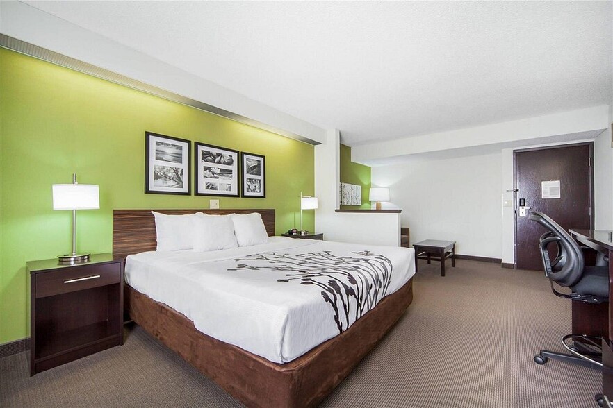 More Photos Of 303 23rd St, Columbus Hotel For Sale