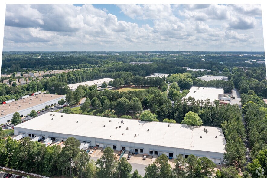 More Photos Of 2150 Boggs Rd, Duluth Distribution For Lease