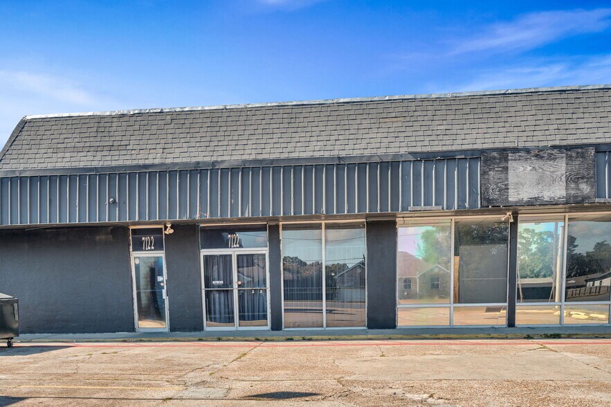 More Photos Of 7118-7140 Downman Rd, New Orleans Storefront Retail Residential For Sale