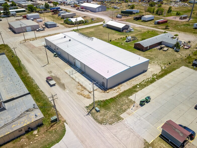 More Photos Of 1207 W 2nd St, Alliance Manufacturing For Sale