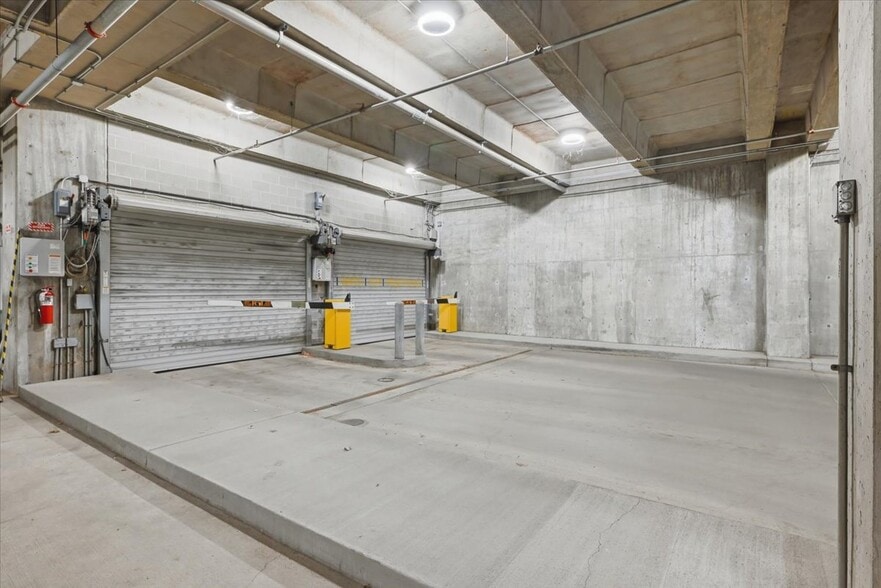 More Photos Of 1250 Capitol Avenue, Omaha Manufacturing For Sale