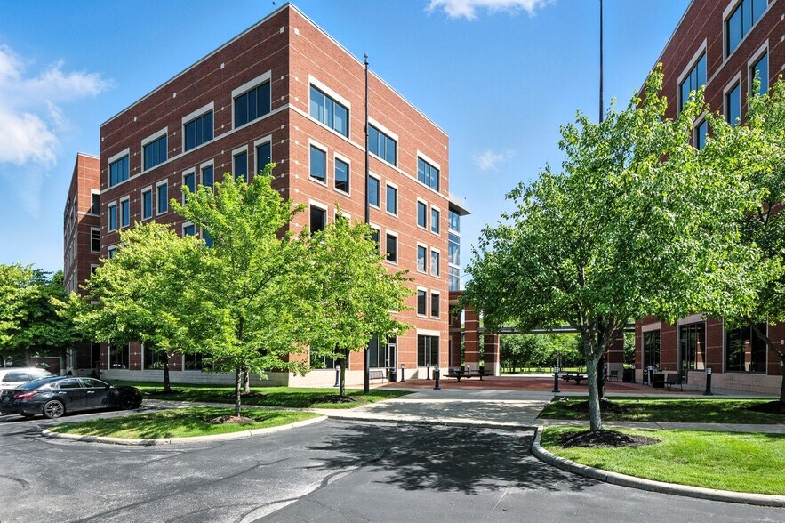 More Photos Of 3 Easton Oval, Columbus Office For Lease