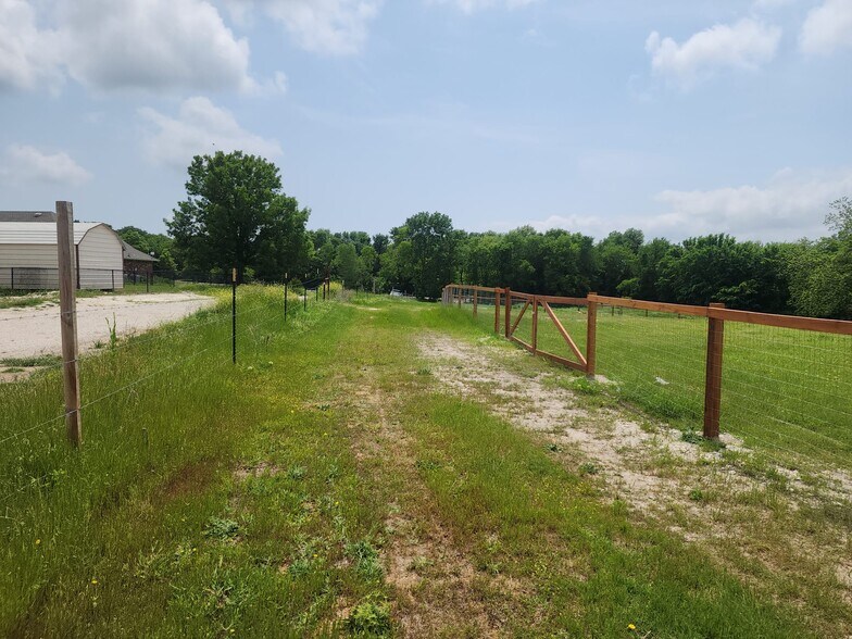 More Photos Of 2895 County Road 341, McKinney Land For Lease