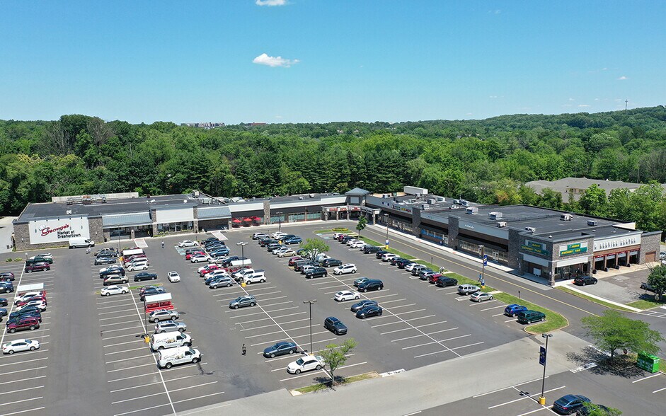 More Photos Of 1650 Dreshertown Rd, Dresher Unknown For Lease