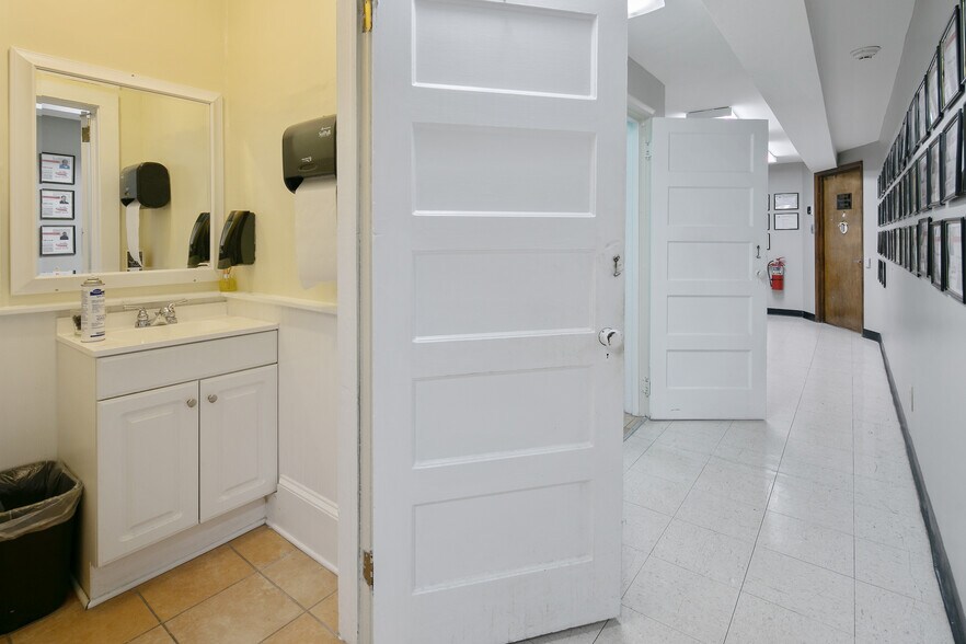 More Photos Of 127 Hay St, Fayetteville General Retail For Sale