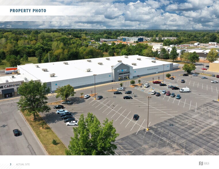 More Photos Of 2780 Wilma Rudolph Blvd, Clarksville Department Store For Sale