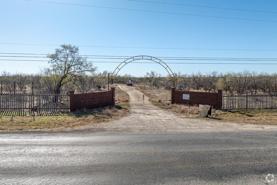 More Photos Of 10737 Interstate 20 W, Clyde Land For Sale