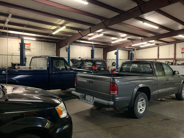 More Photos Of 1510 Washington St, Commerce Auto Repair For Lease