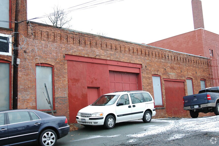 More Photos Of 520 Congress St, Troy Freestanding For Sale