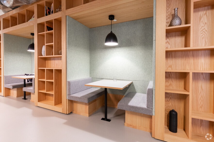 More Photos Of 175 Pearl St, Brooklyn Office For Lease