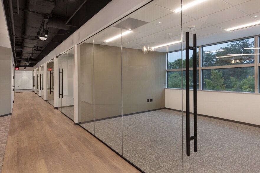 More Photos Of 1900 Campus Commons Dr, Reston Unknown For Lease