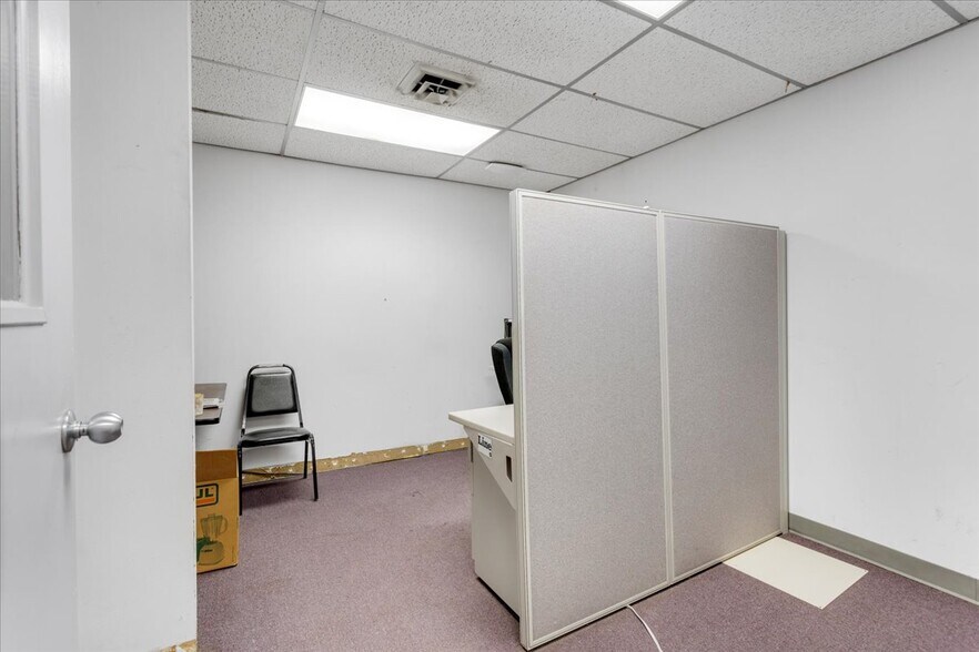 More Photos Of 1485 N Main St, Paris Land For Sale