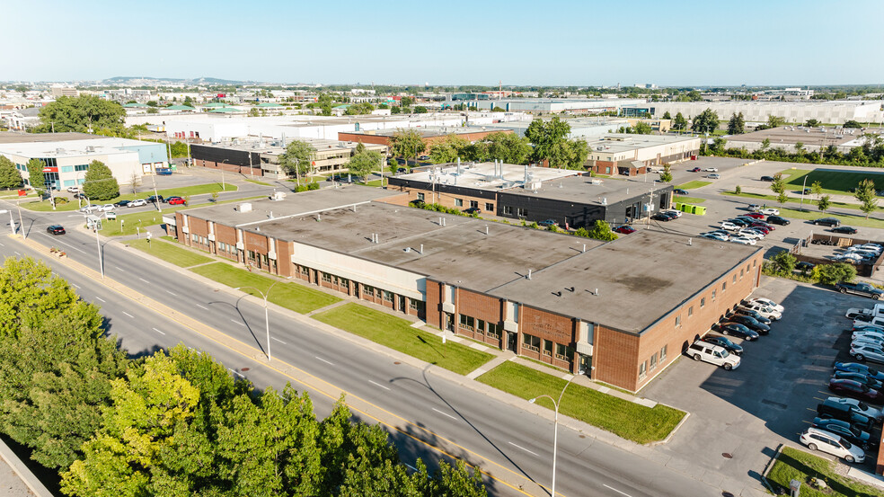 Primary Photo Of 70 Boul Brunswick, Dollard-des-Ormeaux Warehouse For Sale