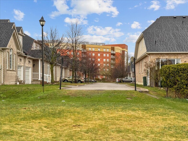 More Photos Of 21 Niagara Dr, Oshawa Land For Sale