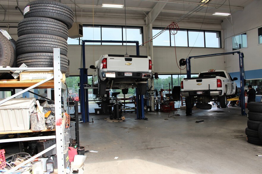 4600 Browns Bridge Rd, Cumming, GA 30041 Auto Dealership For Sale