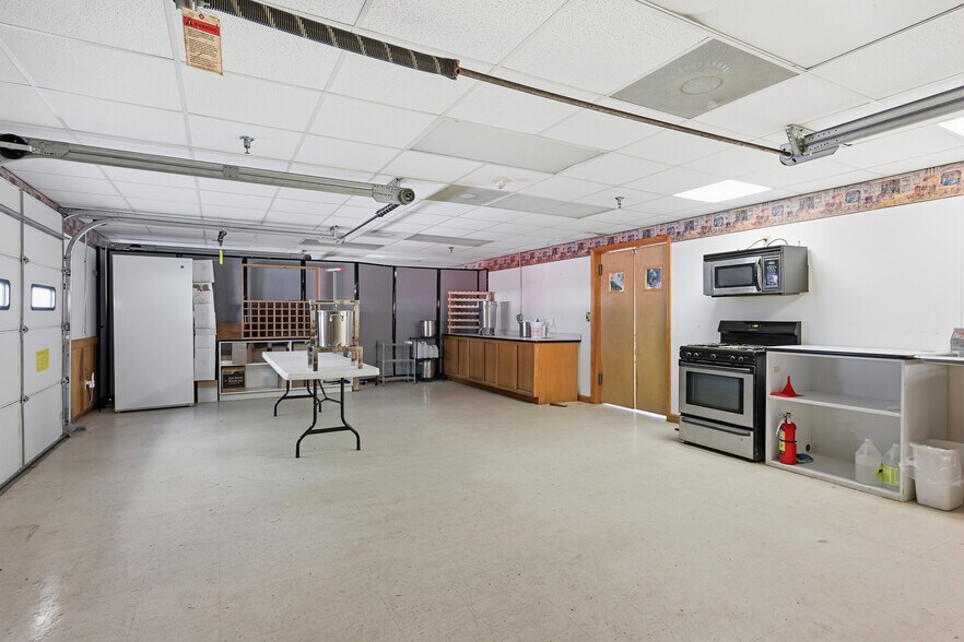 More Photos Of 89 Hunting Quarter Rd, Greenwood Trailer Camper Park For Sale