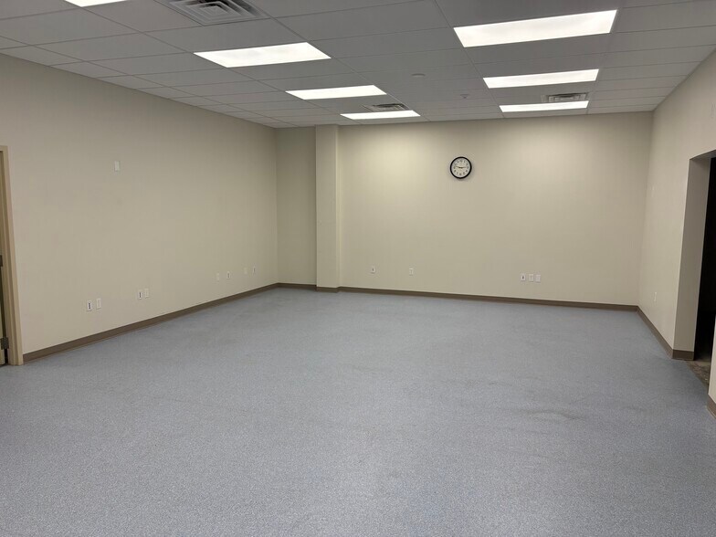 More Photos Of 5115 W Brinkley Rd, Kennewick Warehouse For Lease