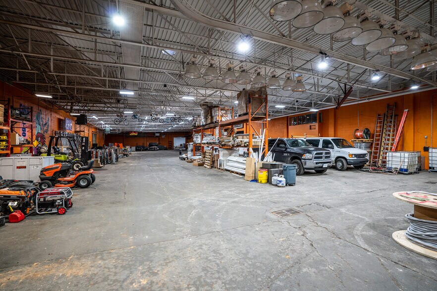 More Photos Of 6308 E 15th St, Tulsa Manufacturing For Lease