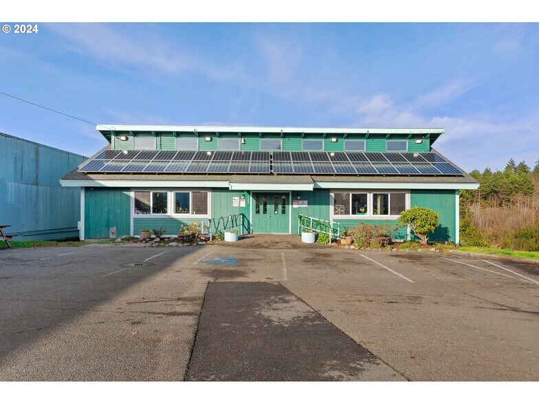 More Photos Of 1200 Newmark Ave, Coos Bay Medical For Sale