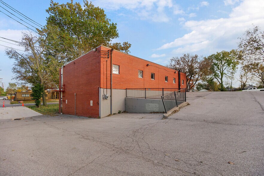 More Photos Of 1854 Minnesota Ave, Kansas City Office Residential For Sale