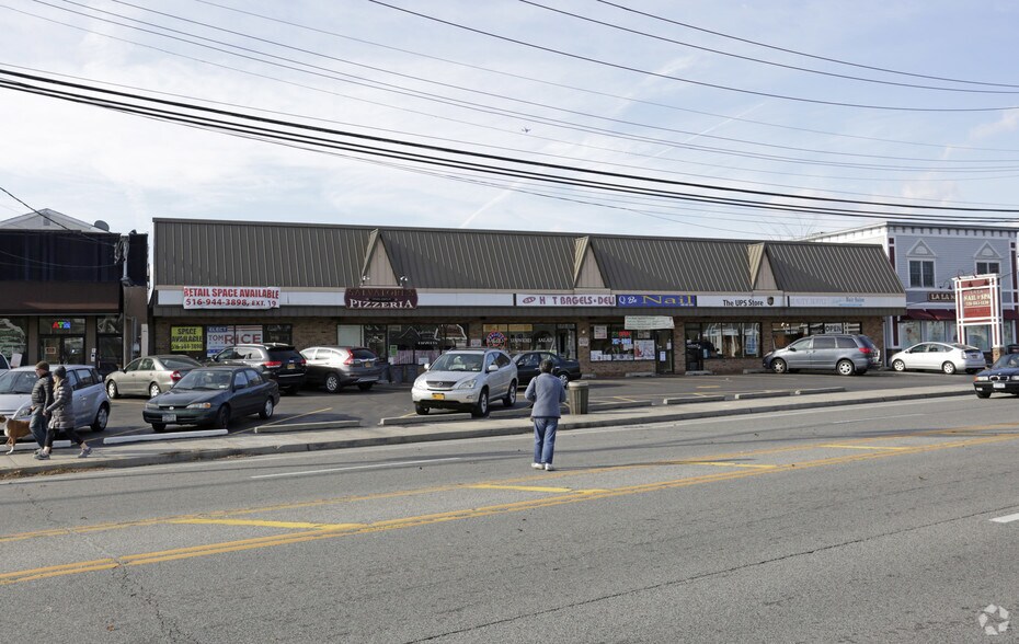 More Photos Of 122-132 Shore Rd, Port Washington Freestanding For Lease