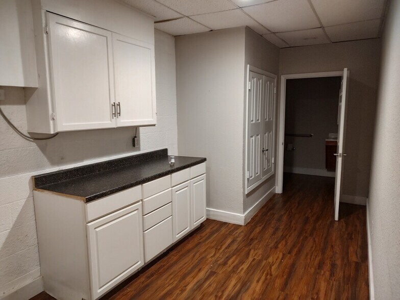 More Photos Of 1335 Shannon Rd E, Sulphur Springs Office For Lease