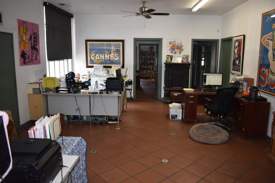 More Photos Of 851 E 60th St, Los Angeles Warehouse For Sale