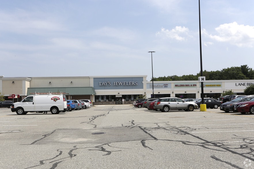 More Photos Of 415 Philbrook Ave, South Portland General Retail For Lease