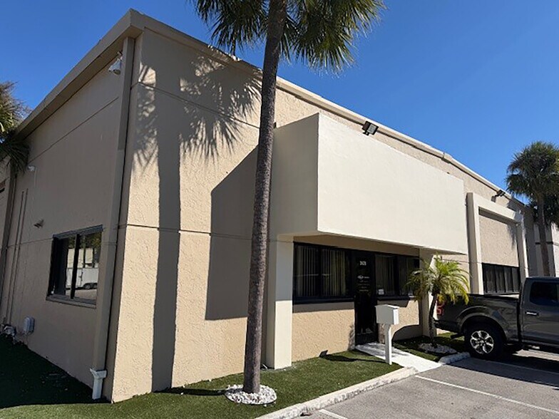 More Photos Of 3474-3476 SW 15th St, Deerfield Beach, Deerfield Beach Warehouse For Sale