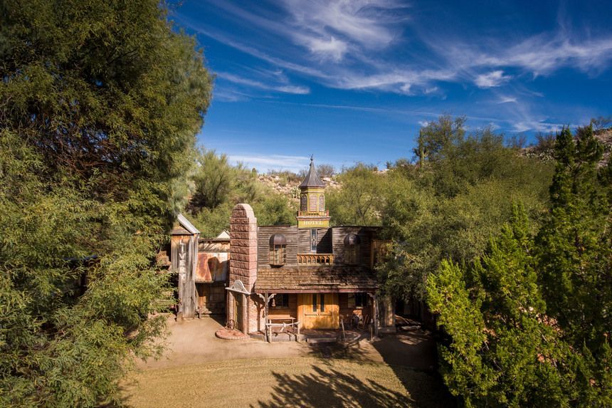 More Photos Of 13500 N Oracle Rd, Tucson Specialty For Sale