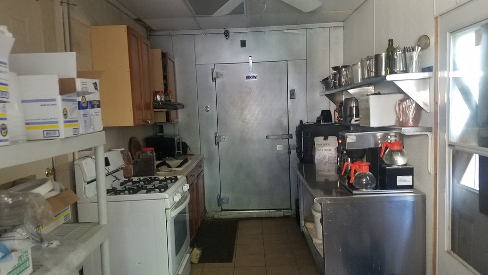 More Photos Of 356 Kimball Ave, Yonkers Restaurant For Sale