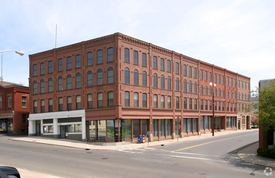 More Photos Of 238-240 Main St, Bristol Office For Lease