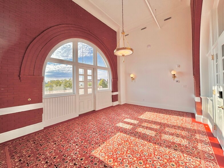 More Photos Of 1200 6th Ave, Columbus Office For Lease