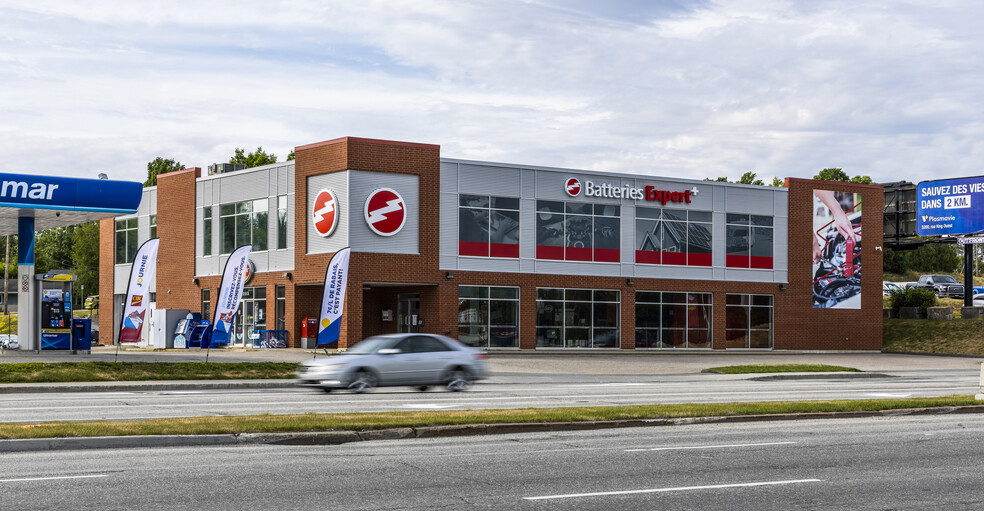 Primary Photo Of 4203 Rue King O, Sherbrooke Freestanding For Lease