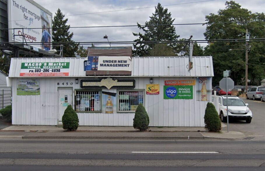 More Photos Of 8450 SE 82nd Ave, Portland Storefront Retail Office For Lease