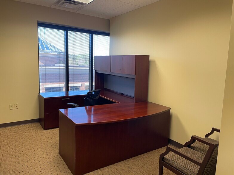 More Photos Of 6495 Shiloh Rd, Alpharetta Office For Sale