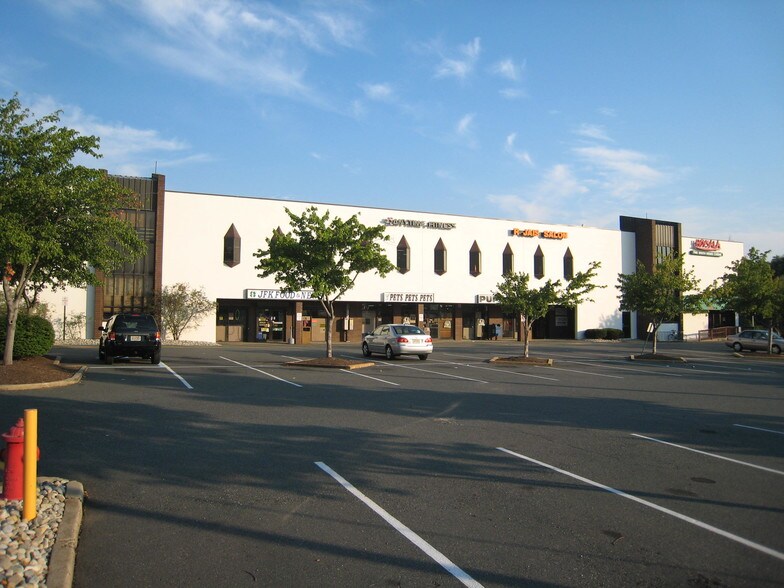 More Photos Of 2 John F Kennedy Blvd, Somerset General Retail For Sale