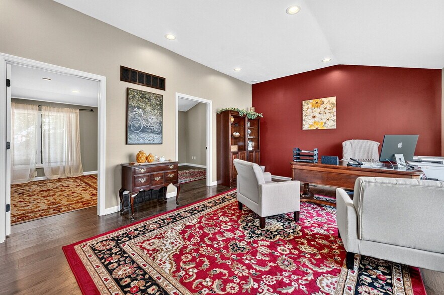 More Photos Of 79 S Maple Ave, Marlton Office For Sale