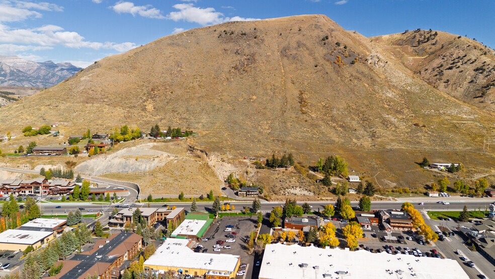 More Photos Of 855 W Broadway Ave, Jackson Apartments For Sale