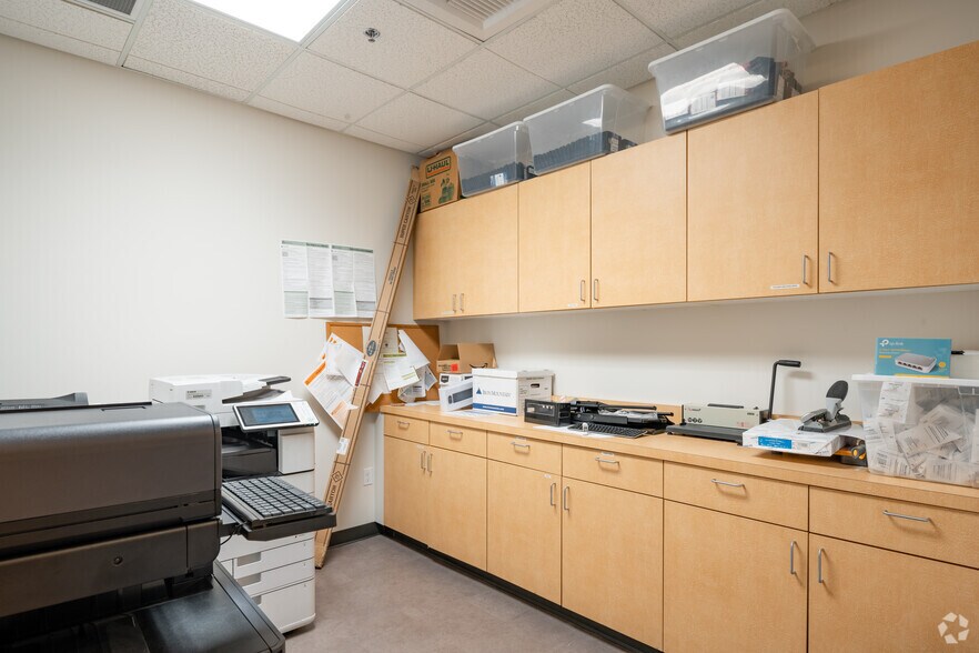 More Photos Of 35131 SE Douglas St, Snoqualmie Office For Sale