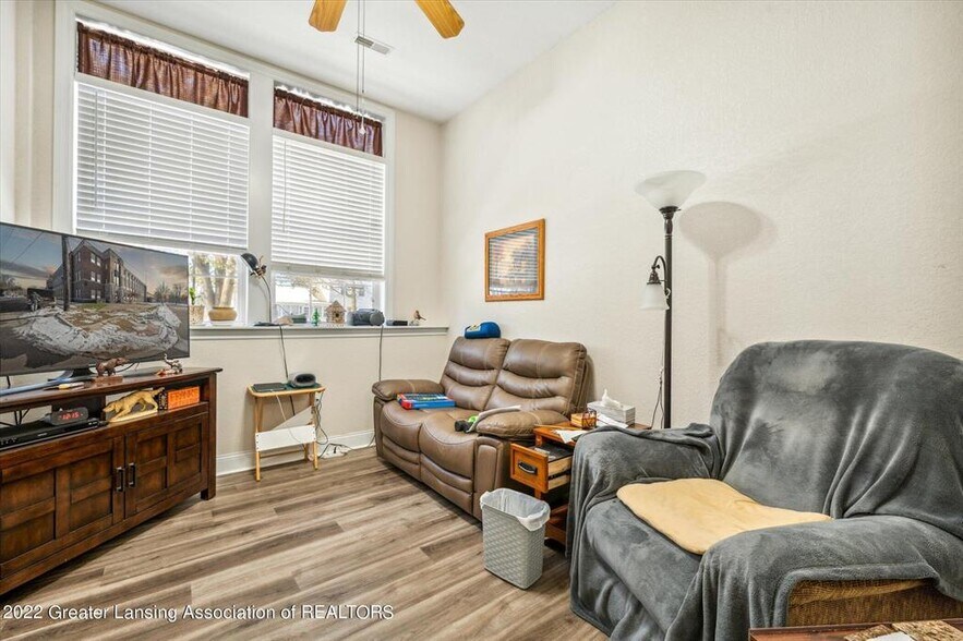 More Photos Of 335 Horatio St, Charlotte Apartments For Sale