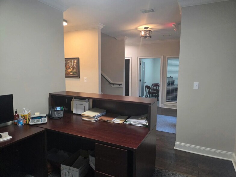 More Photos Of 375 Gaines School Rd, Athens Office For Lease