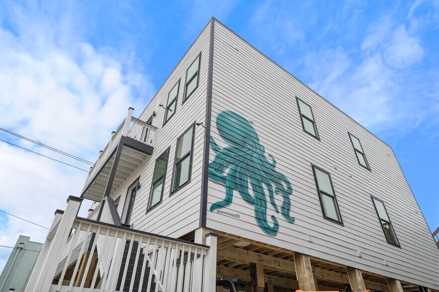 More Photos Of 801 Broadway St, Galveston Apartments For Sale