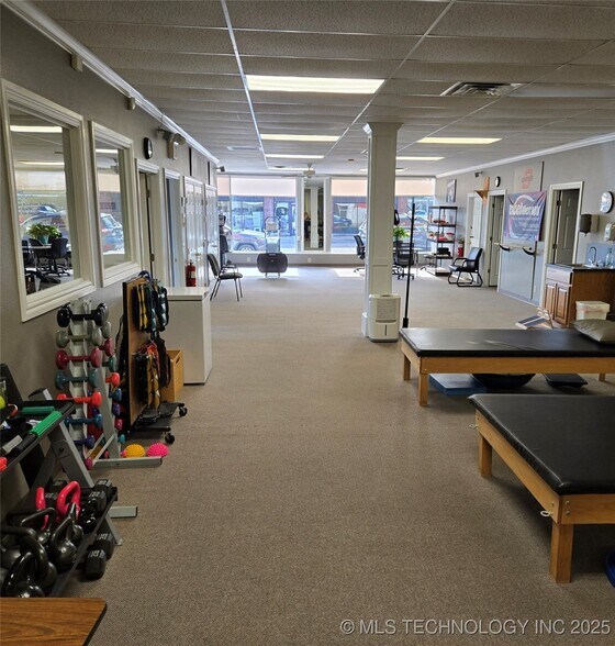 More Photos Of 523 E 6th St, Okmulgee Storefront Retail Office For Sale