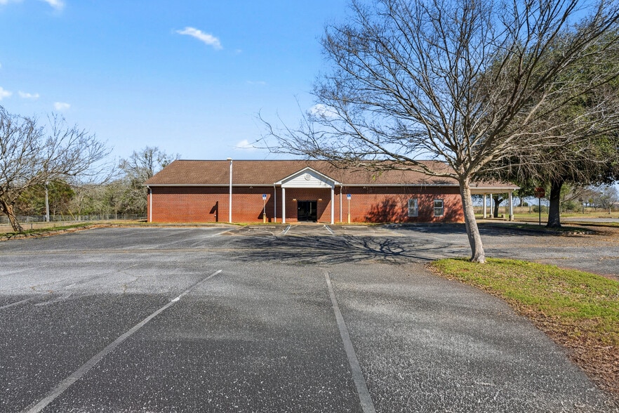 More Photos Of 2828 Harvest Rd, Jay Religious Facility For Sale