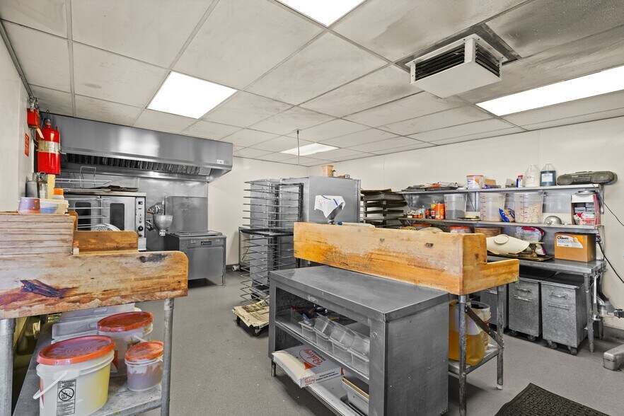 More Photos Of 3692 Castro Valley Blvd, Castro Valley Restaurant For Sale