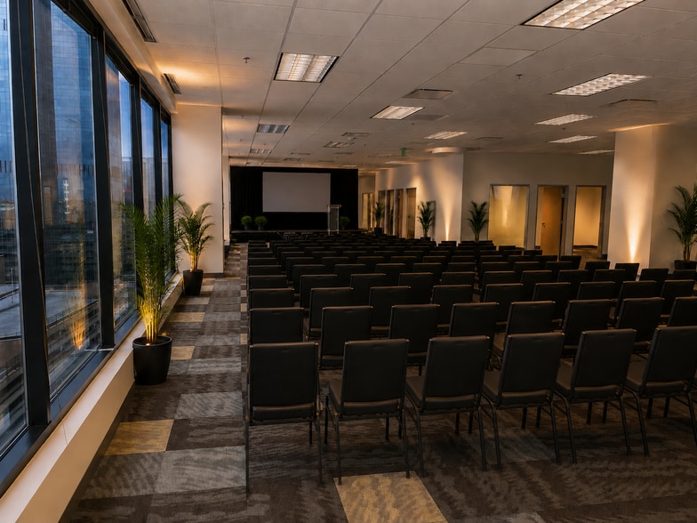 More Photos Of 200 E Van Buren St, Phoenix Office For Lease